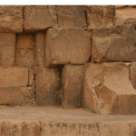 Damietta, Sequestrati 1124 reperti archeologici in partenza per la Thailandia - Djed Medu
