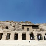 Saqqara, scoperte tombe di Antico Regno con 9 statue in pietra e una mummia di 4300 anni - Djed Medu