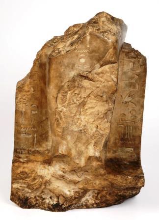 Manchester Museum, attribuita statua a Senenmut - Djed Medu