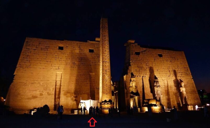 Tempio di Luxor: al via il restauro del quinto colosso di Ramesse II - Djed Medu Tempio di Luxor: al via il restauro del quinto colosso di Ramesse II - Djed Medu