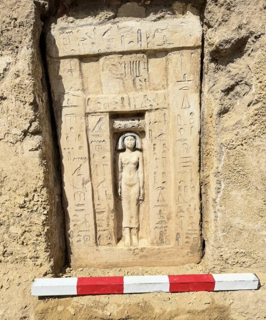 falsa porta a Saqqara